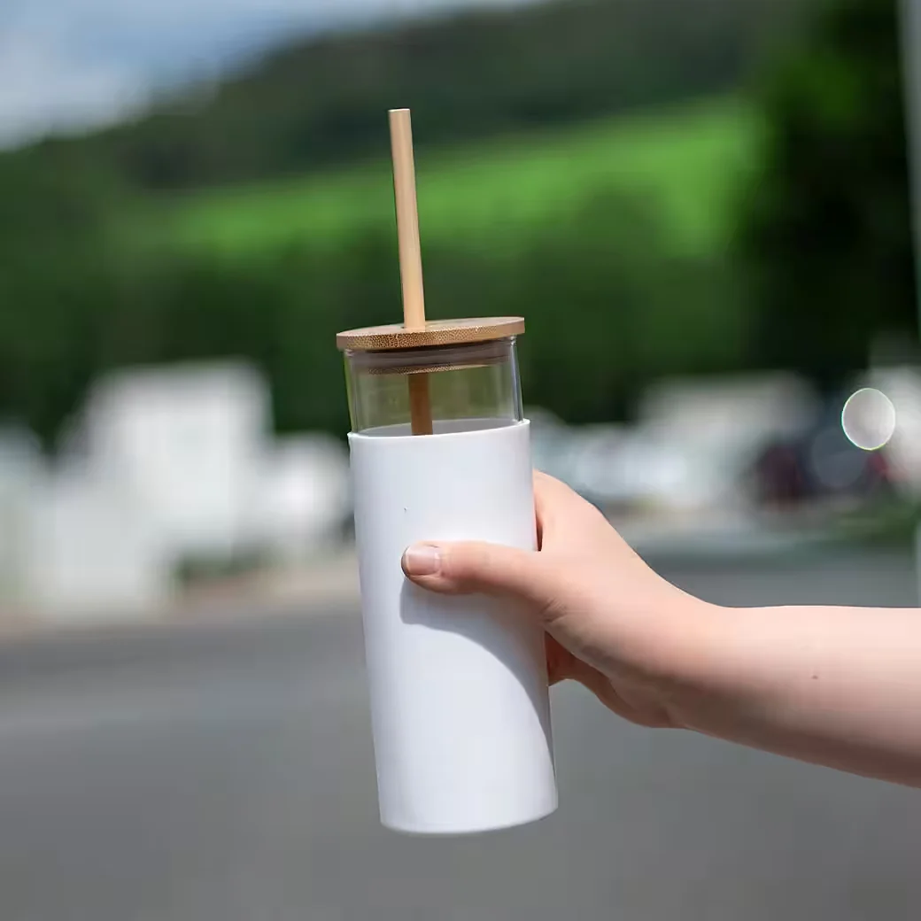 Intirilife Trinkflasche wiederverwendbar für Sport und Alltag