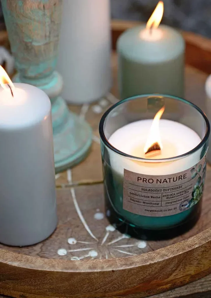 Müller-Kerzen Pro Nature Duftkerze Glas Eukalyptus Minze Holzdocht 40h